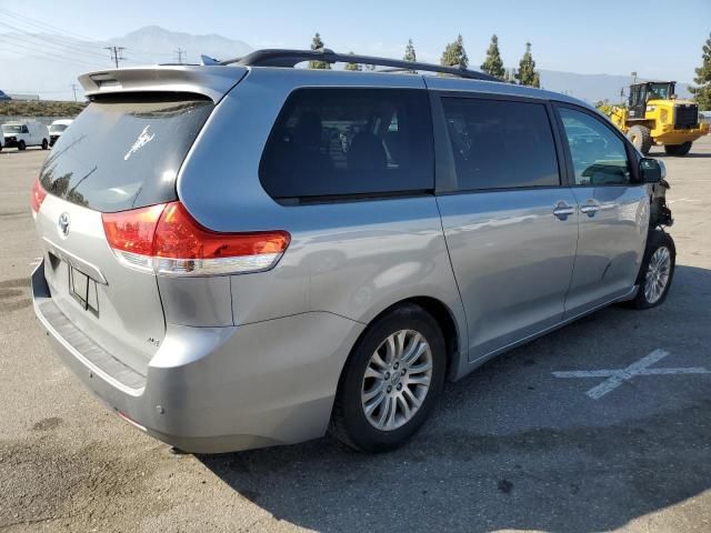 2011 Toyota Sienna XLE