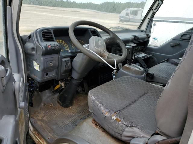 2006 Isuzu NPR