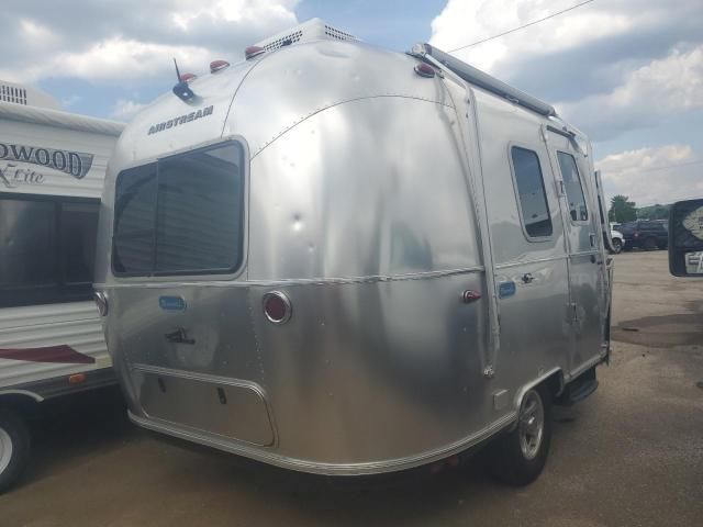 2021 Airstream Camper