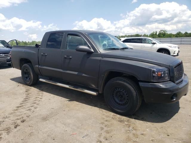 2005 Dodge Dakota Quattro