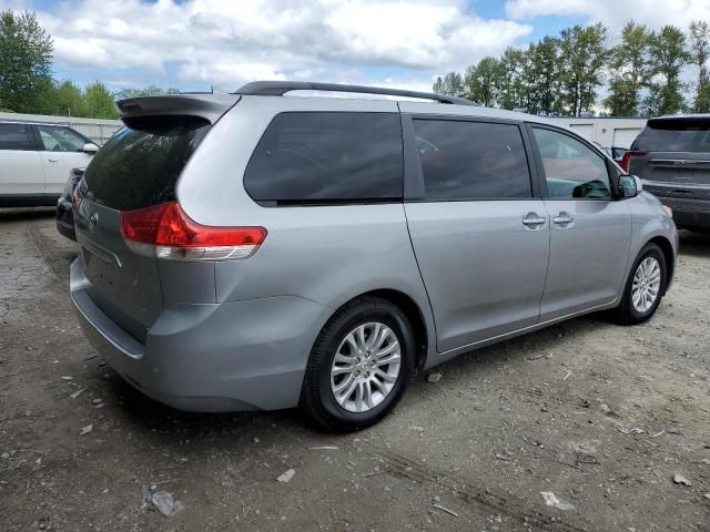 2011 Toyota Sienna XLE