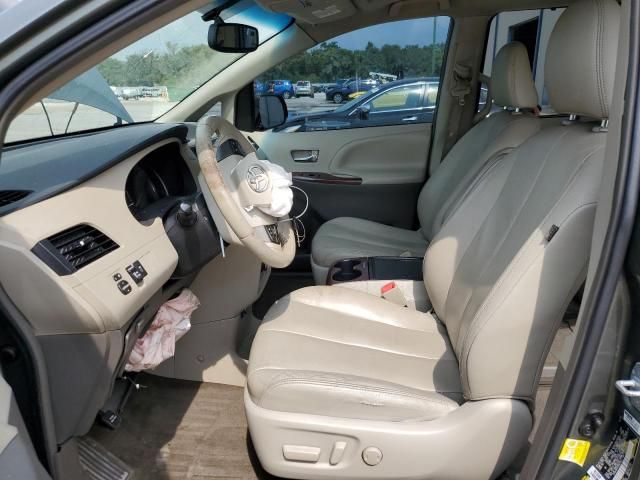 2012 Toyota Sienna XLE