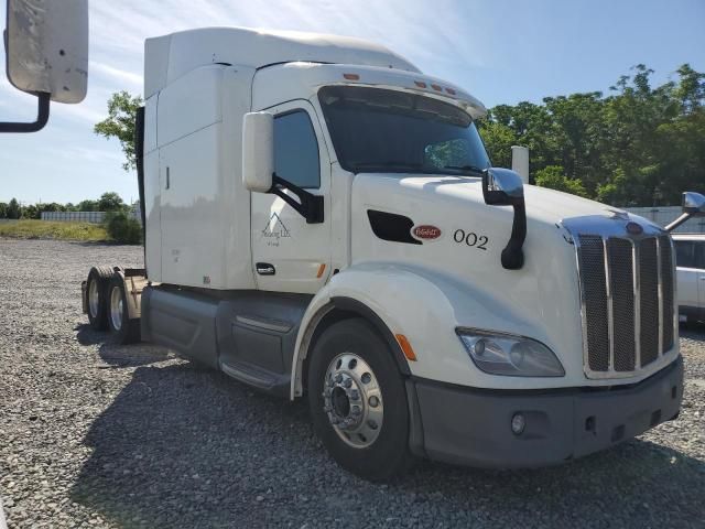 2015 Peterbilt 579