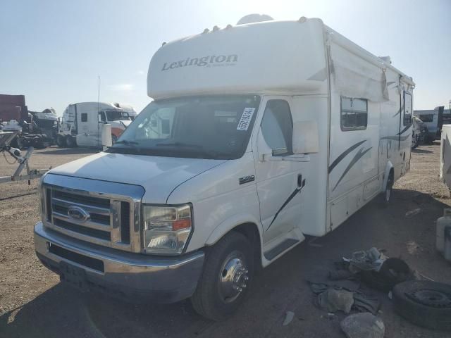 2010 Ford Econoline E450 Super Duty Cutaway Van