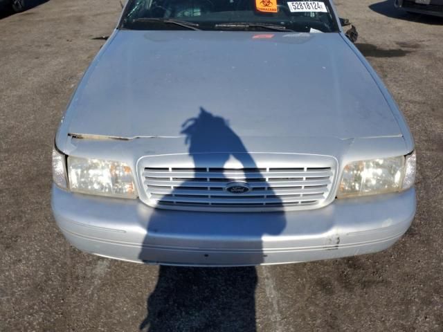 2003 Ford Crown Victoria LX