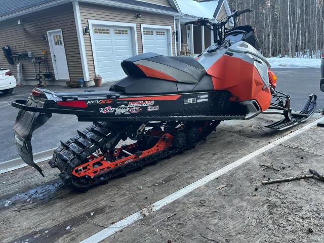 2015 Skidoo Renegade