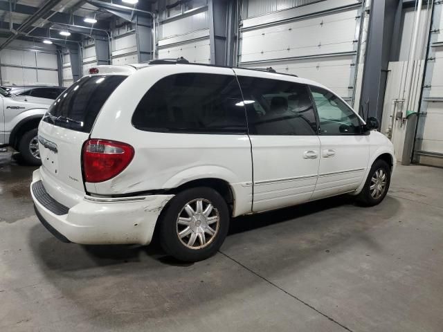 2005 Chrysler Town & Country Touring