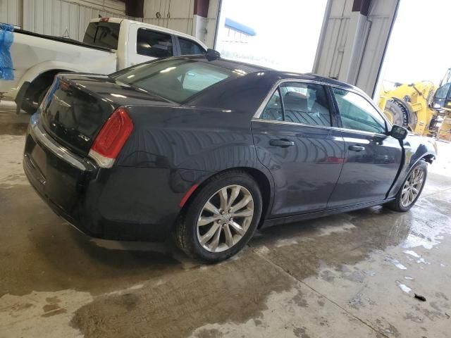 2017 Chrysler 300 Limited