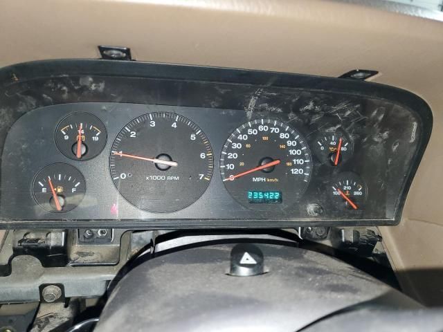 2000 Jeep Grand Cherokee Laredo