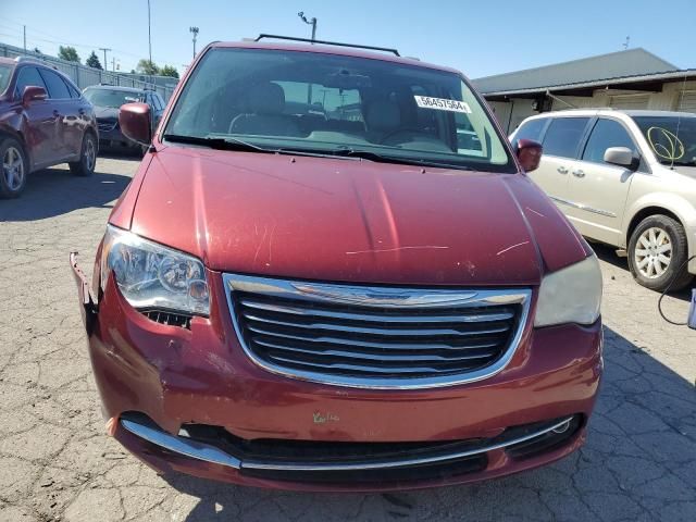 2013 Chrysler Town & Country Touring