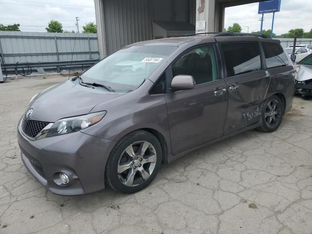 2013 Toyota Sienna Sport