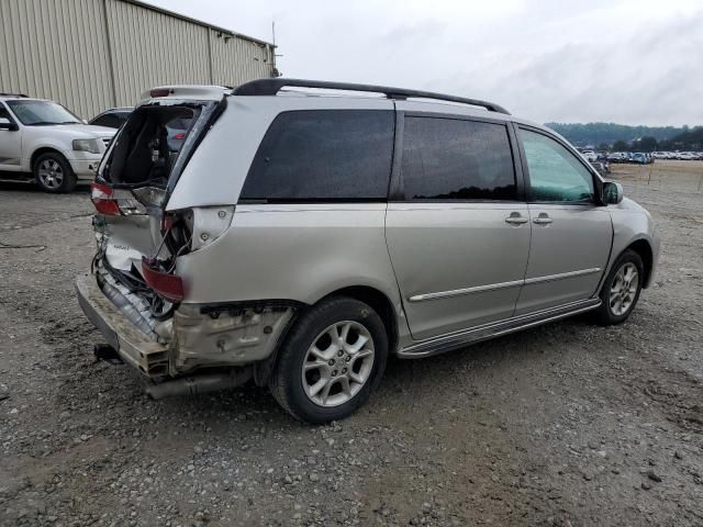 2004 Toyota Sienna XLE