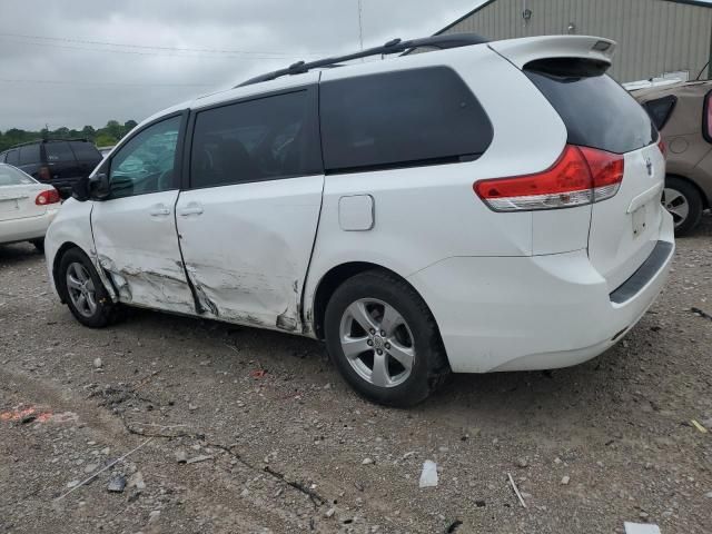 2011 Toyota Sienna LE