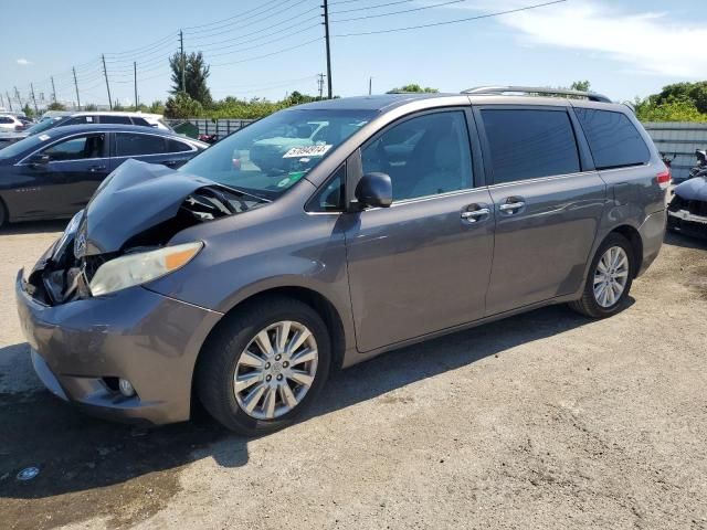 2012 Toyota Sienna XLE