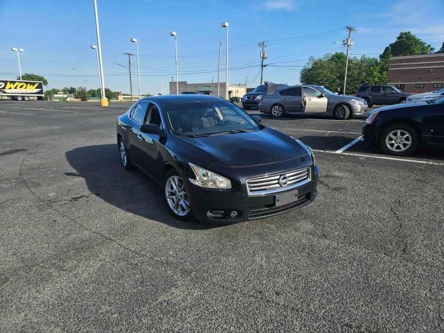 2014 Nissan Maxima S