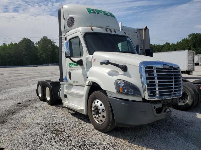 2018 Freightliner Cascadia 125