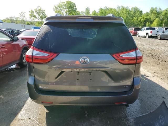 2017 Toyota Sienna LE