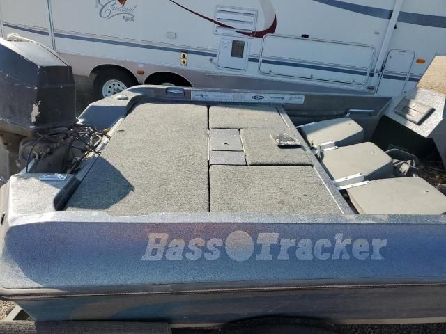 1985 Basstracker Tracker