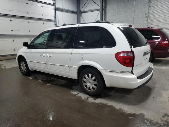 2005 Chrysler Town & Country Touring