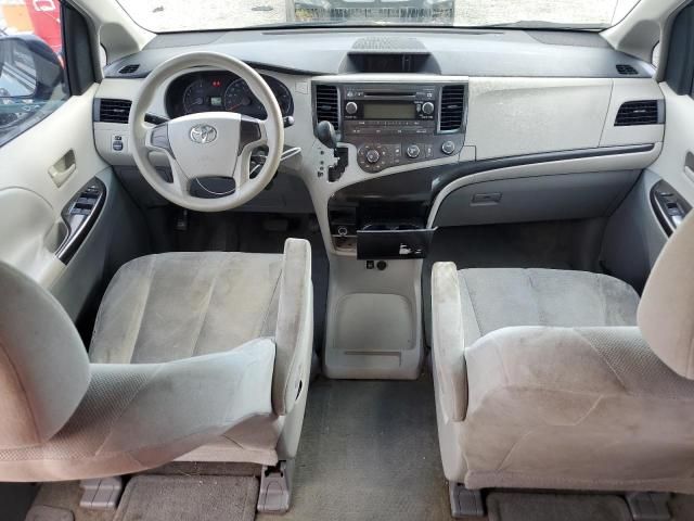 2011 Toyota Sienna