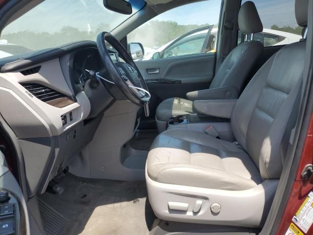 2016 Toyota Sienna XLE