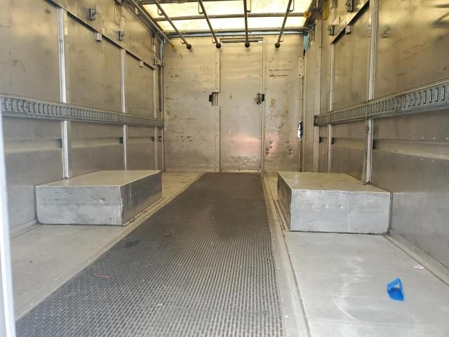 2004 Freightliner Chassis M Line WALK-IN Van