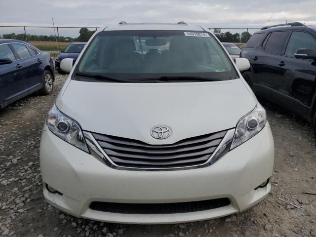 2015 Toyota Sienna XLE