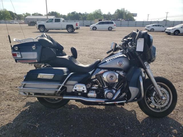 2002 Harley-Davidson Flhtcui