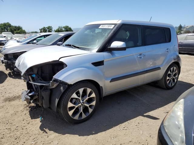 2013 KIA Soul +