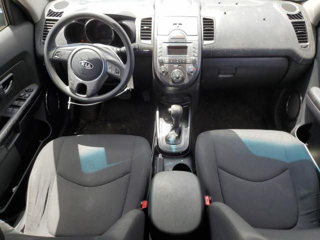 2011 KIA Soul +