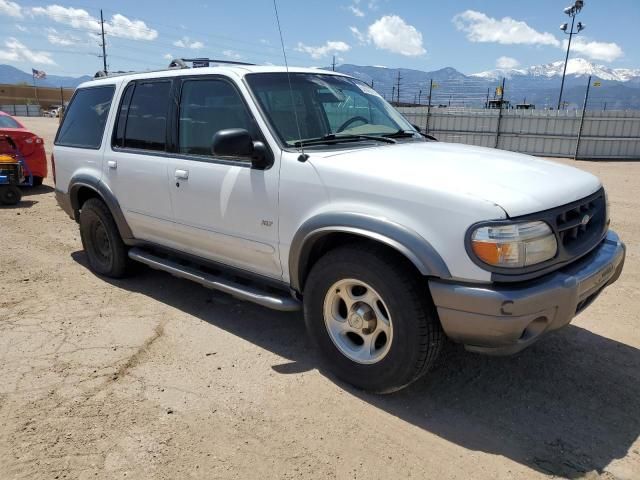 2000 Ford Explorer XLT