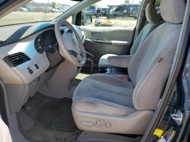 2011 Toyota Sienna LE