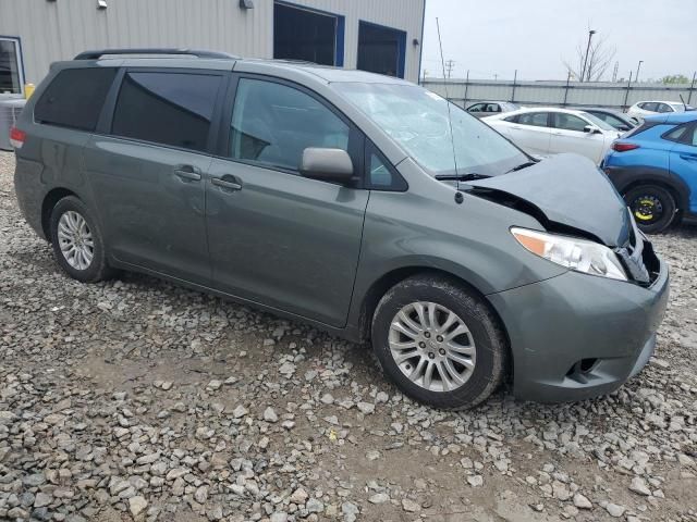 2011 Toyota Sienna XLE