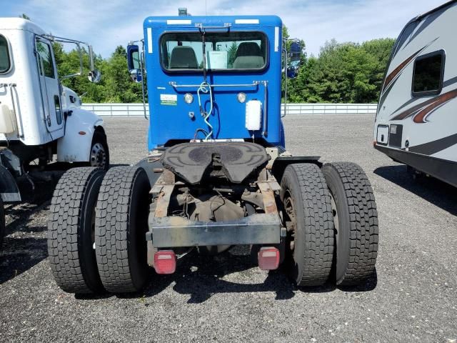 2013 Peterbilt 337