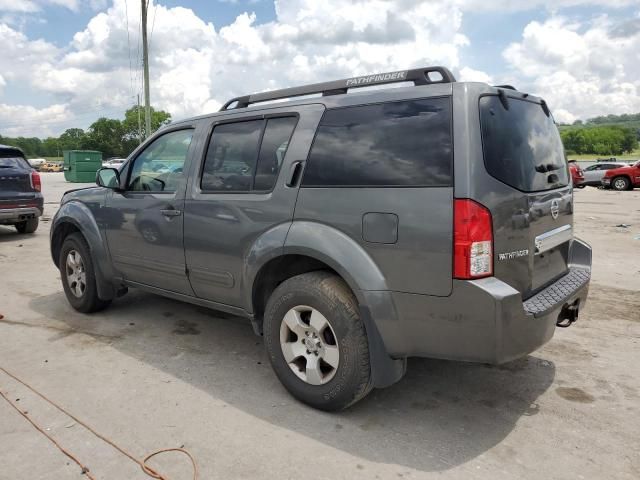 2006 Nissan Pathfinder LE