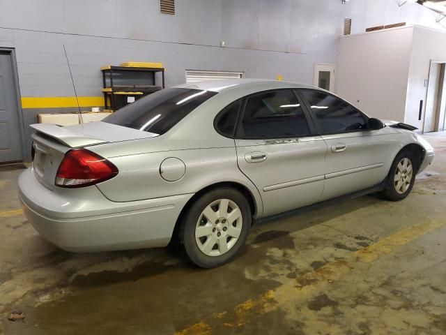 2005 Ford Taurus SE