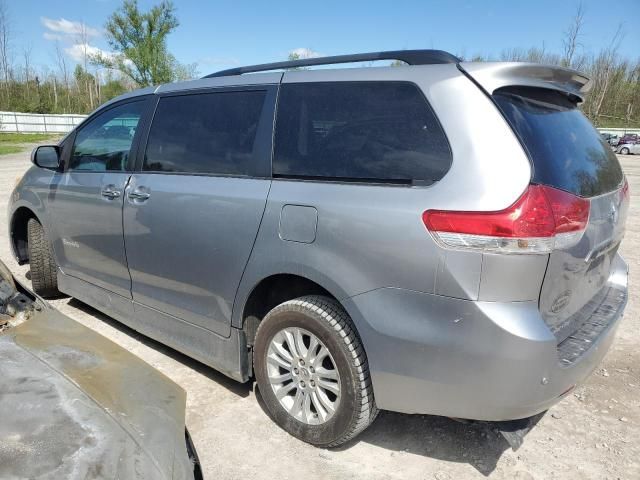 2011 Toyota Sienna XLE