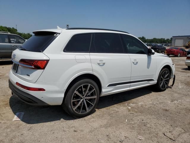 2020 Audi Q7 Premium Plus