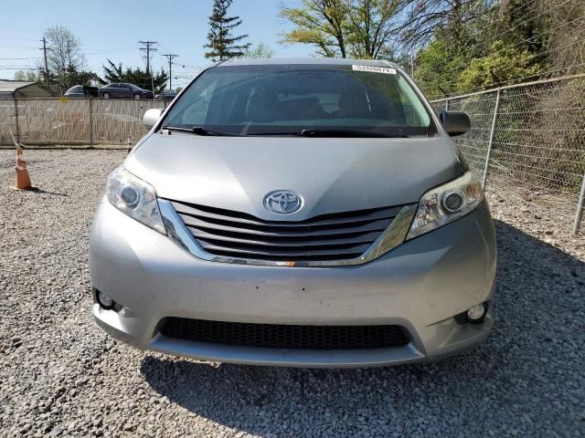 2015 Toyota Sienna XLE