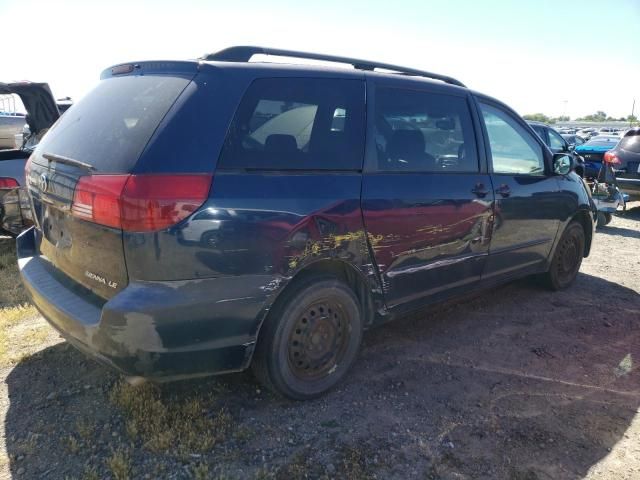 2004 Toyota Sienna CE