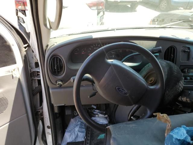 2004 Ford Econoline E250 Van