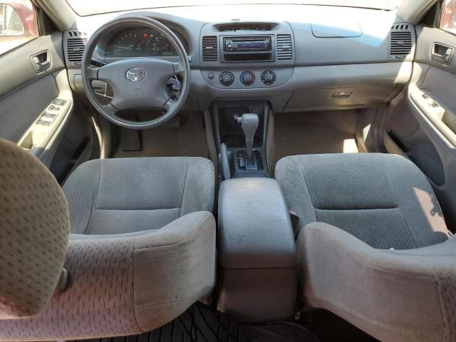 2004 Toyota Camry LE