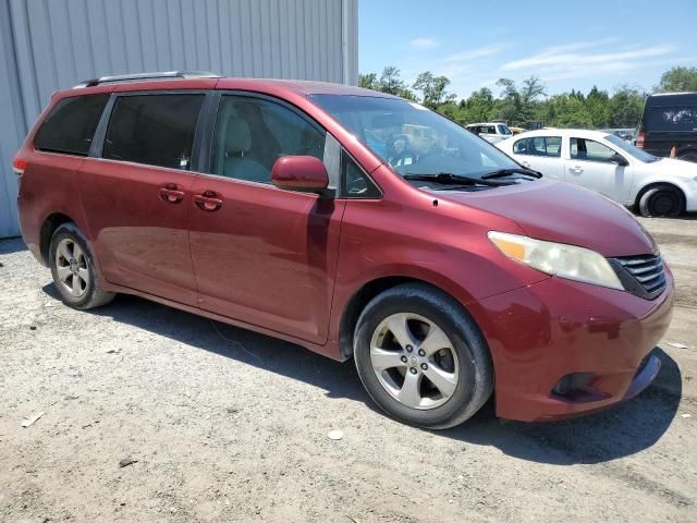 2011 Toyota Sienna LE