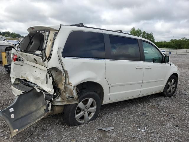 2011 Volkswagen Routan SE