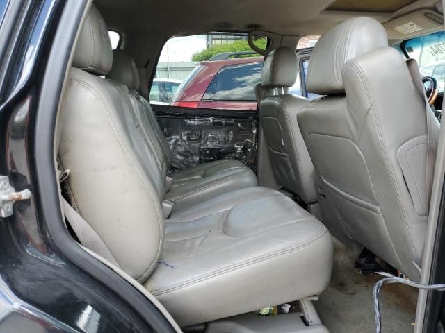 2004 Cadillac Escalade Luxury