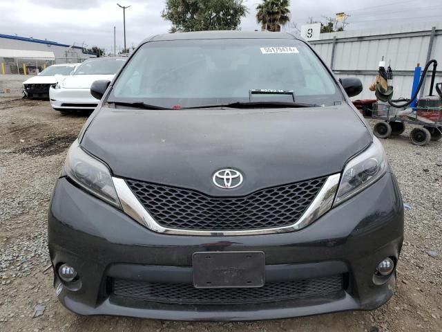 2015 Toyota Sienna Sport