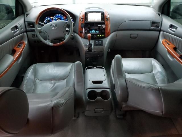 2008 Toyota Sienna XLE