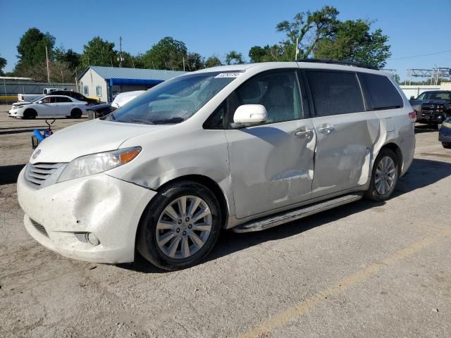 2014 Toyota Sienna XLE