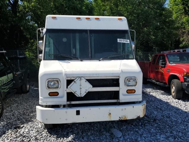 2001 Freightliner Chassis M Line WALK-IN Van