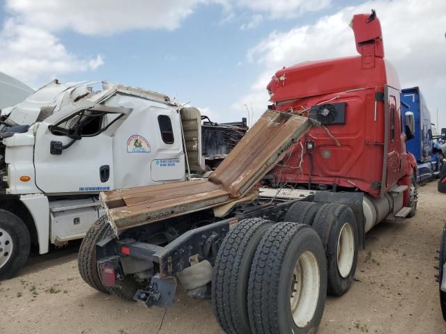 2020 Freightliner Cascadia 126